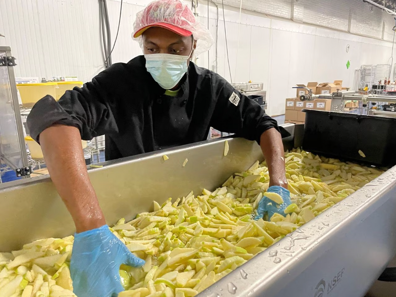 Holmes Mouthwatering grows applesauce production to international manufacturer